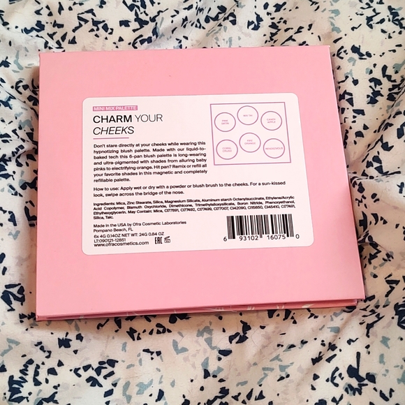 Charm your cheeks - Picture 2 of 5